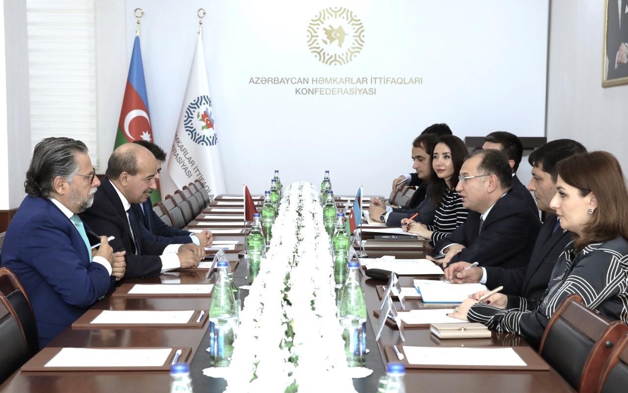 Cooperation issues discussed between Moroccan and Azerbaijani trade unions