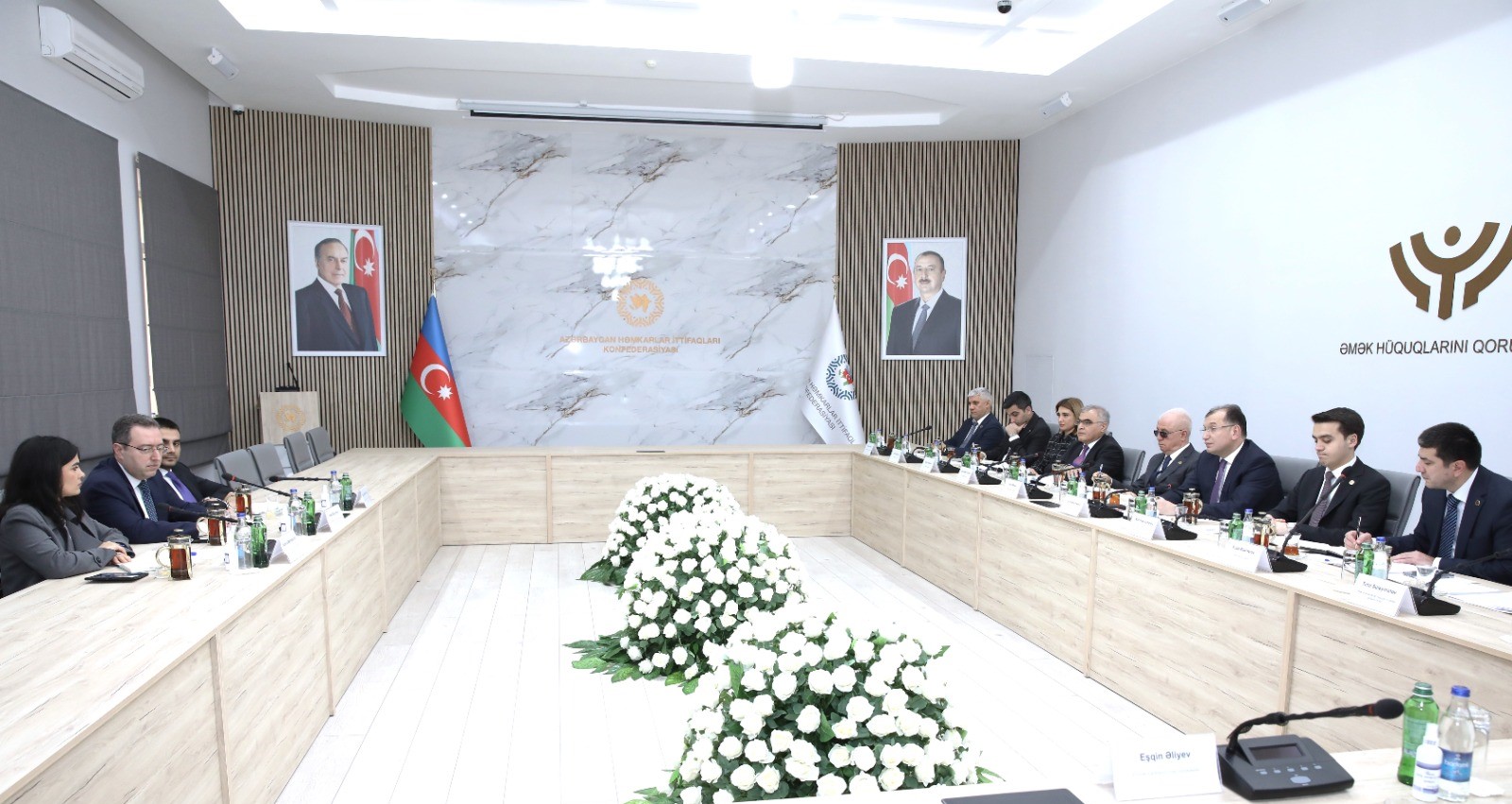 Cooperation directions between OIC Labour Center and Confederation discussed